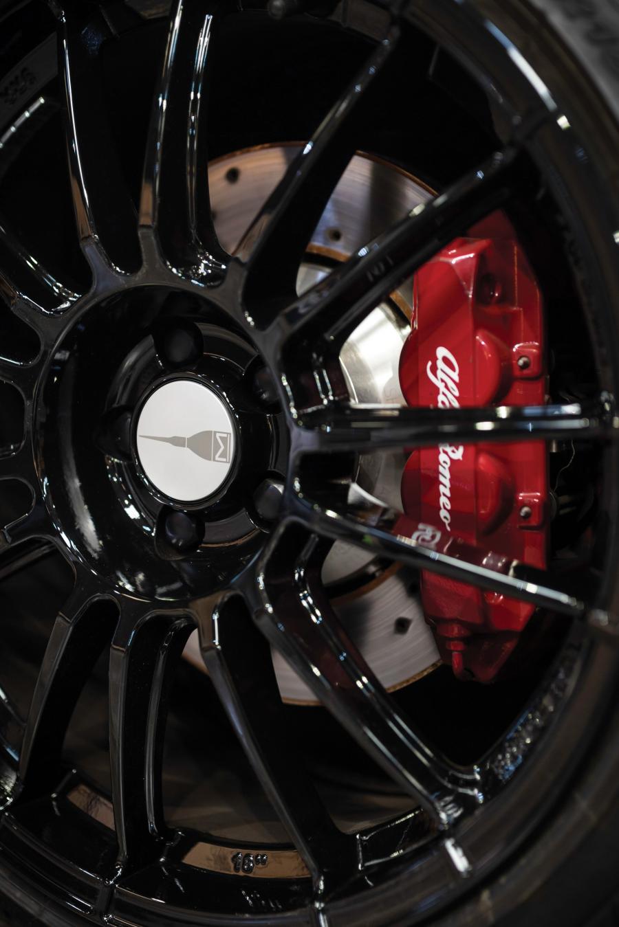 Колеса Alfa Romeo Mole Costruzione Artigianale 001 (960) 2018 года  (фото 19 из 83)